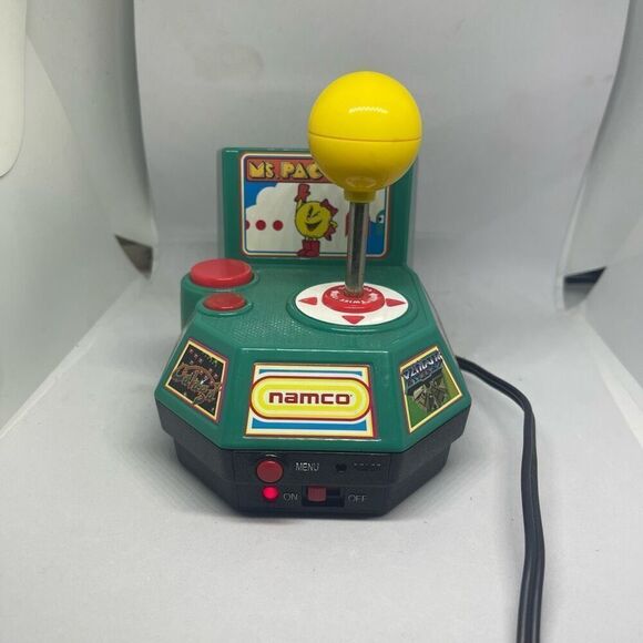 Jakks Pacific Ms Pac Man Twist Control Joystick 5-in-1 Plug & Play - Picture 7 of 7